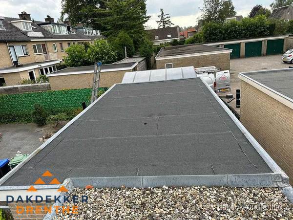 Dakinspectie plat dak na renovatie in Drenthe