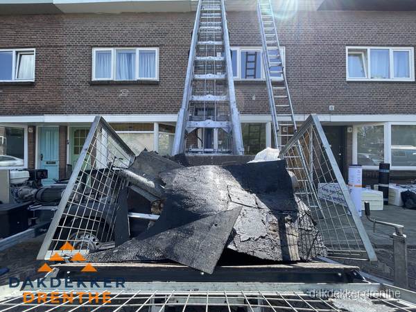 Kosten dakreparatie: dakschade aan flatgebouw in Drenthe Kosten dakreparatie: dakschade aan flatgebouw in Drenthe